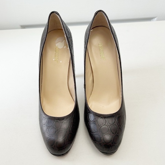 Expression Leather Croc-Embossed High Heels Pumps Dark Chocolate Brown Size 8 - Picture 4 of 14